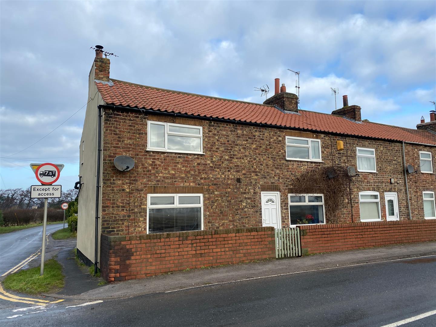 Victoria Terrace, North Duffield, Selby